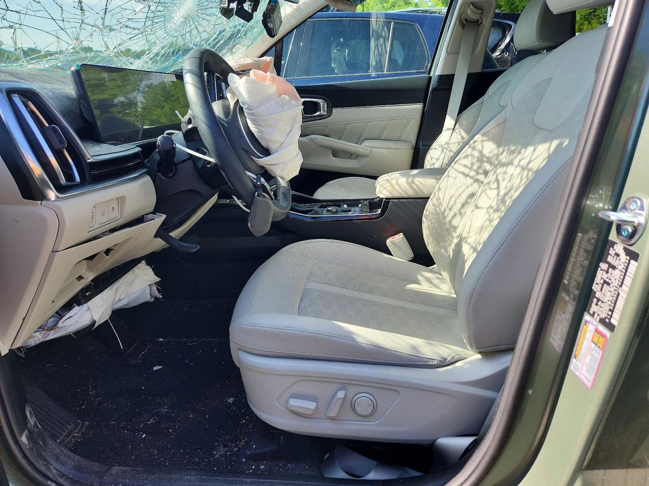 2025 KIA SORENTO