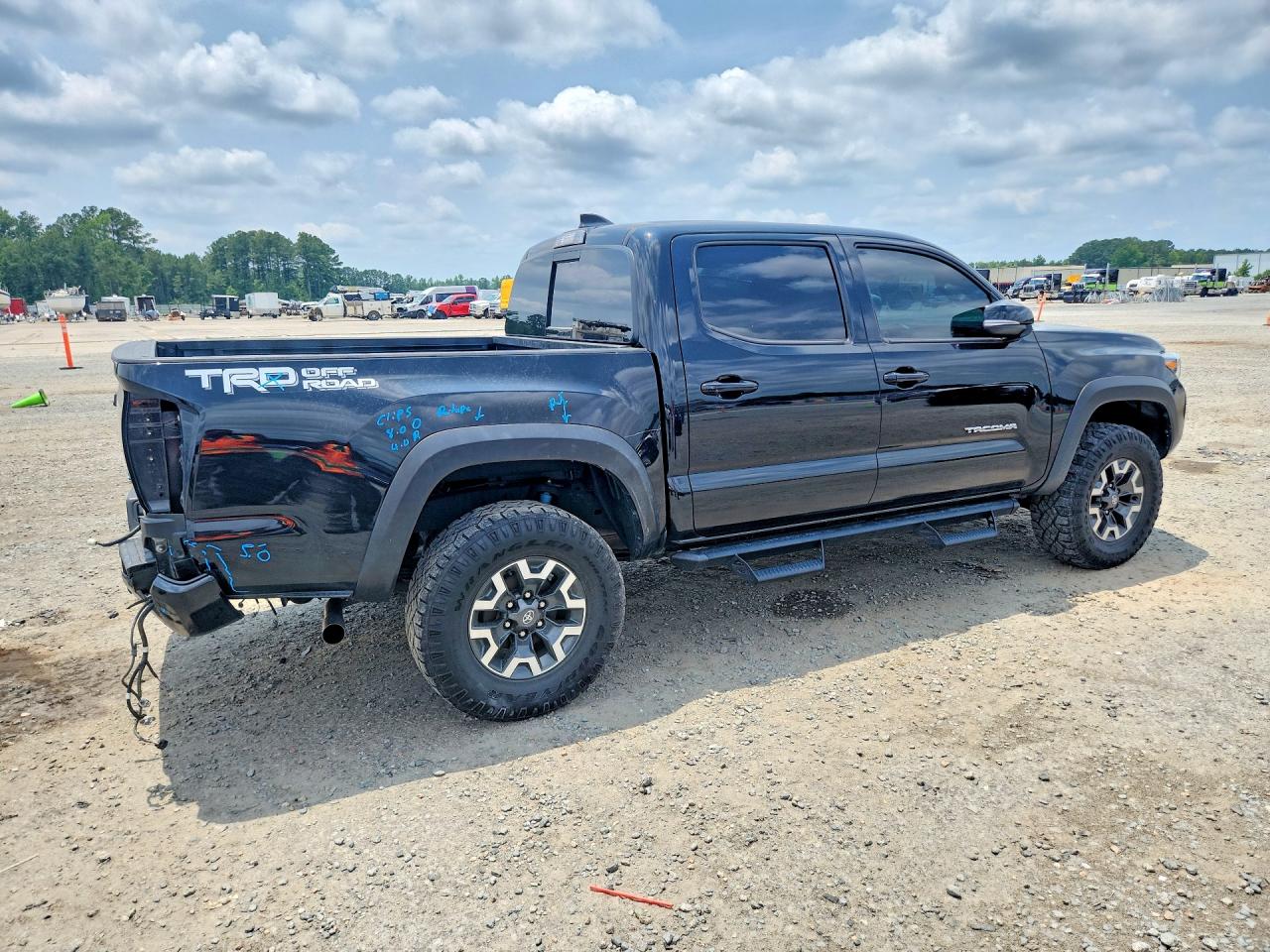 2022 TOYOTA TACOMA TRD