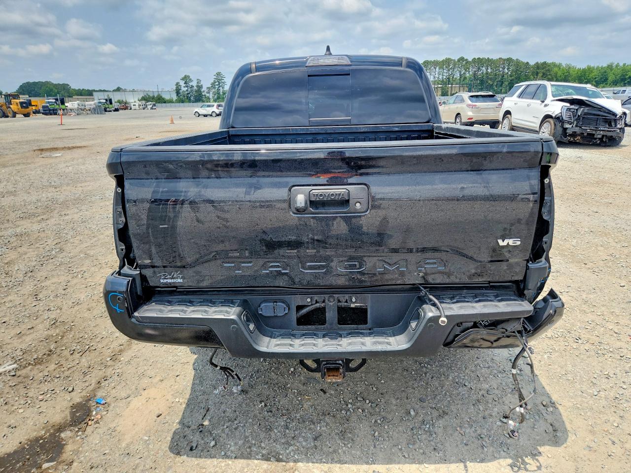 2022 TOYOTA TACOMA TRD