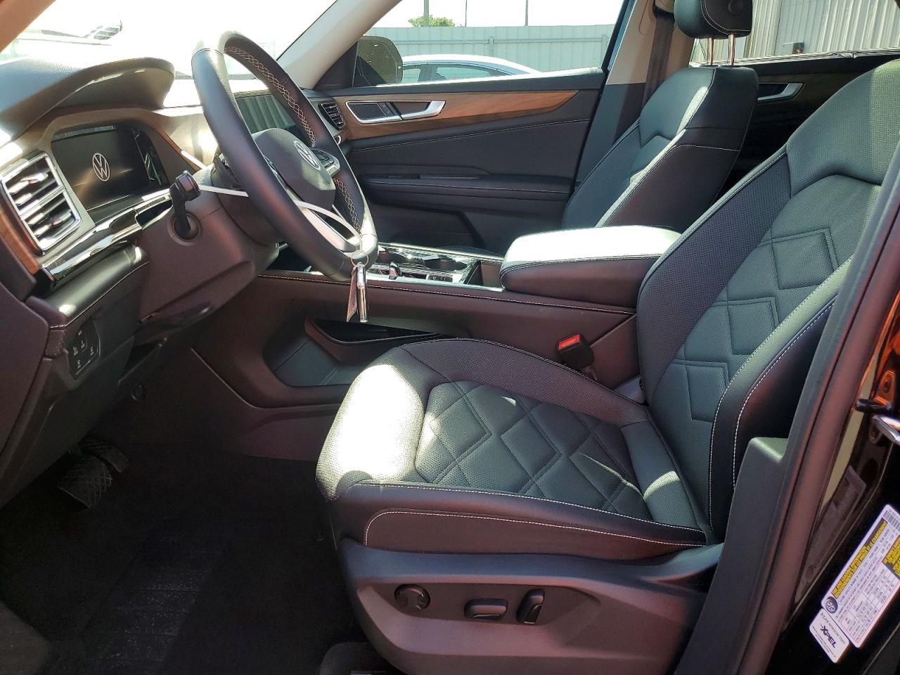 2025 VOLKSWAGEN ATLAS