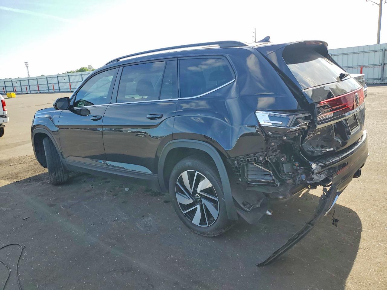 2025 VOLKSWAGEN ATLAS
