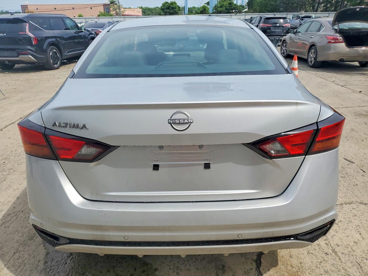 2024 NISSAN ALTIMA