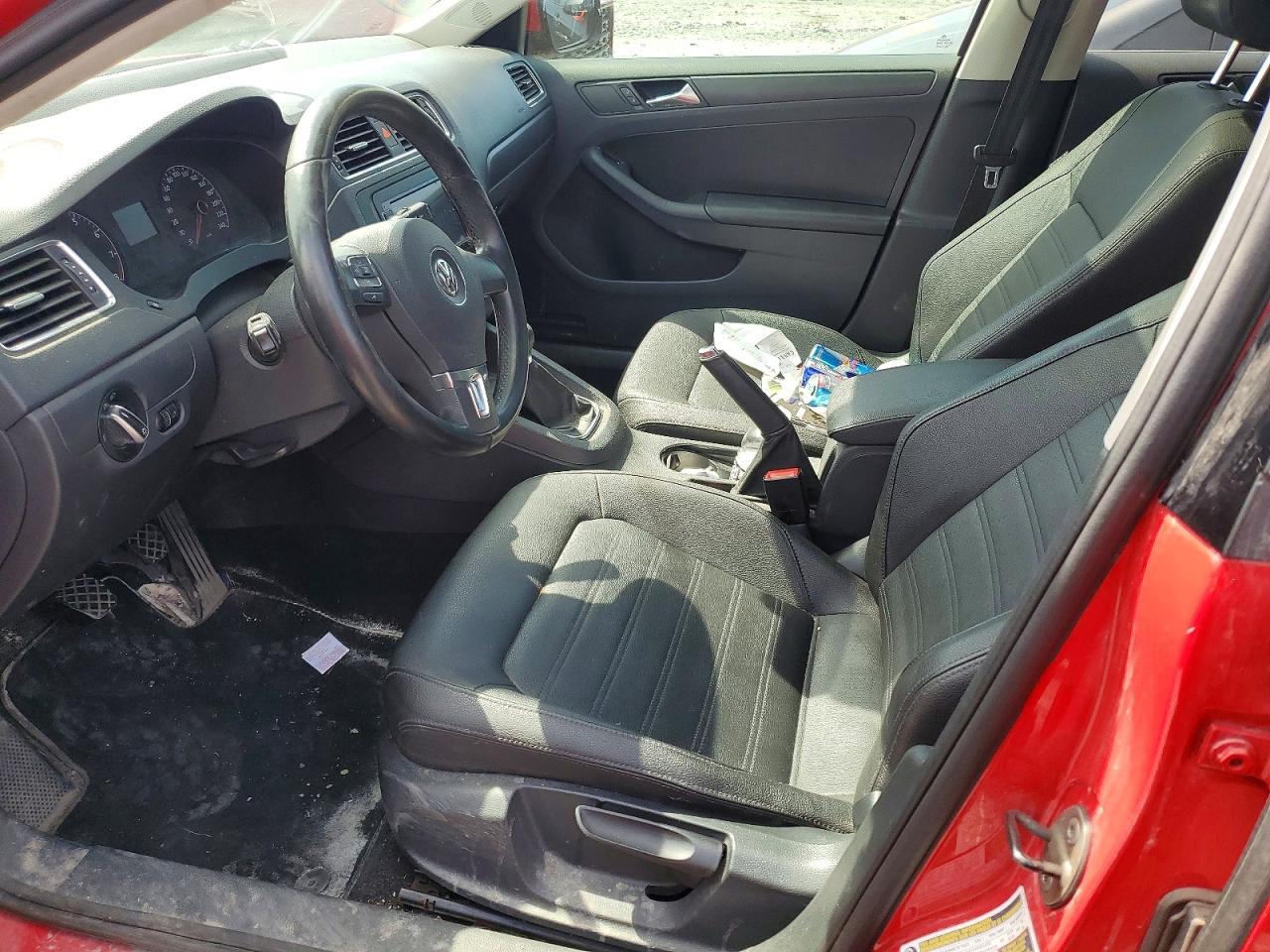2011 VOLKSWAGEN JETTA
