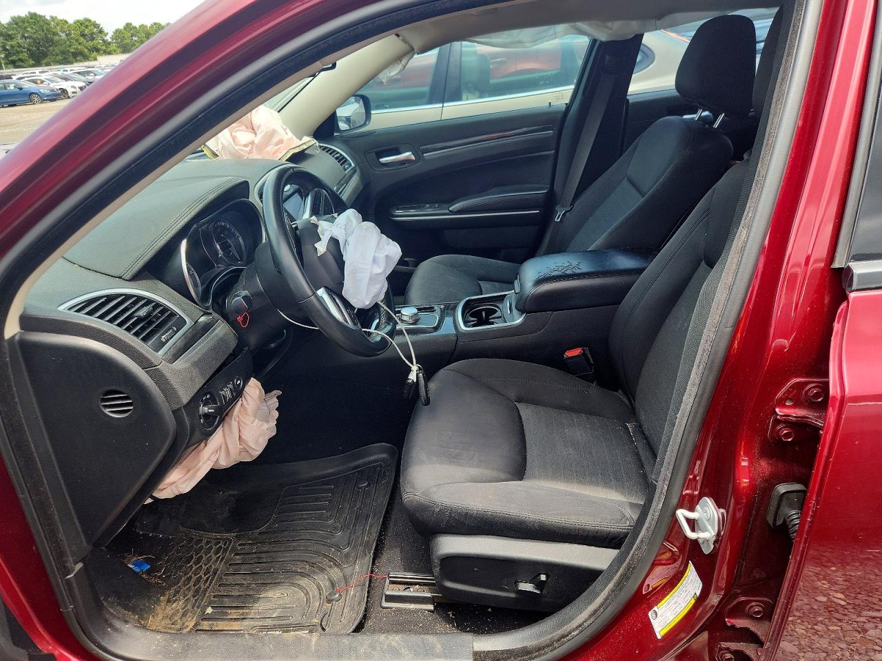 2019 CHRYSLER 300