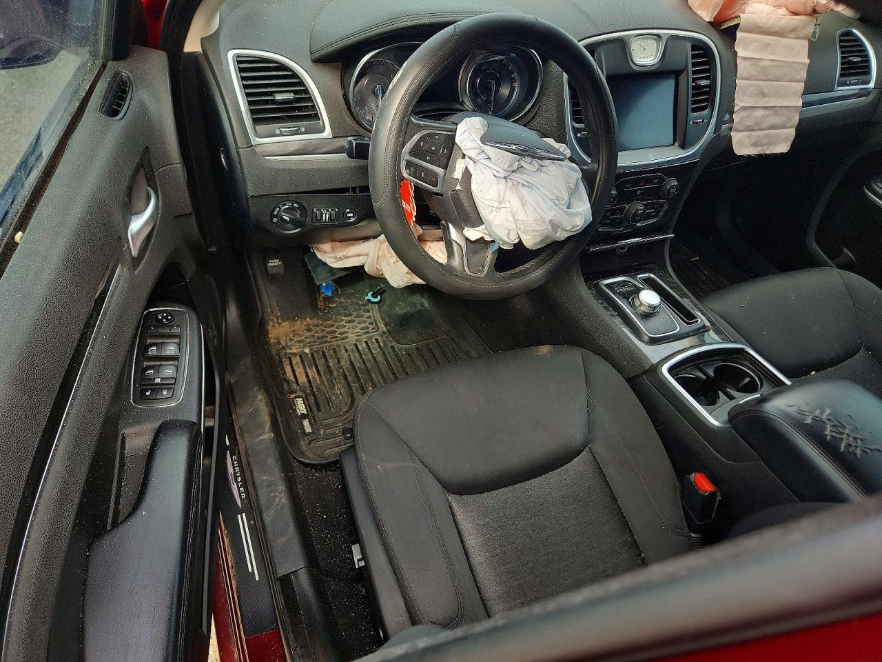 2019 CHRYSLER 300