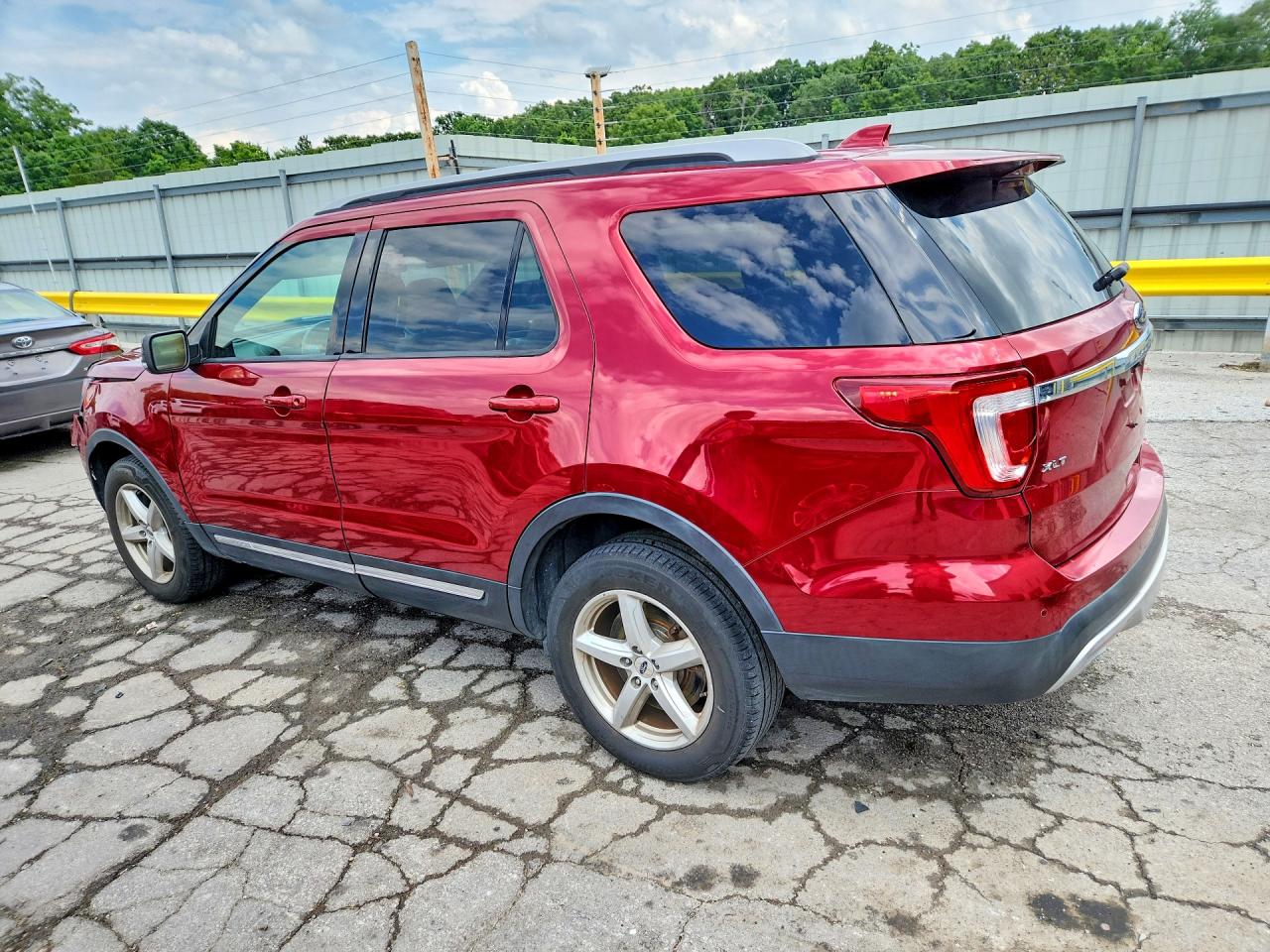 2016 FORD EXPLORER
