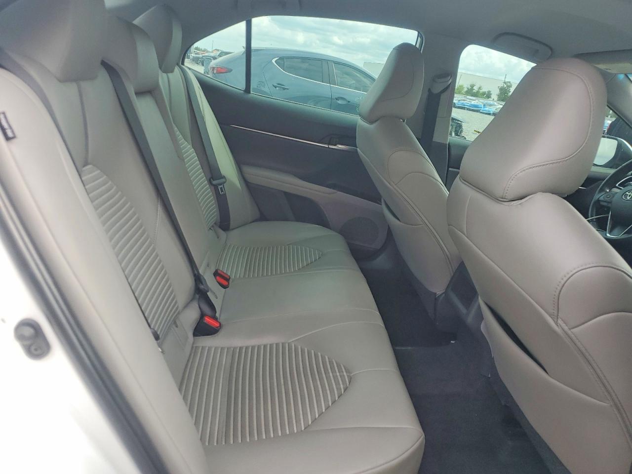 2018 TOYOTA CAMRY