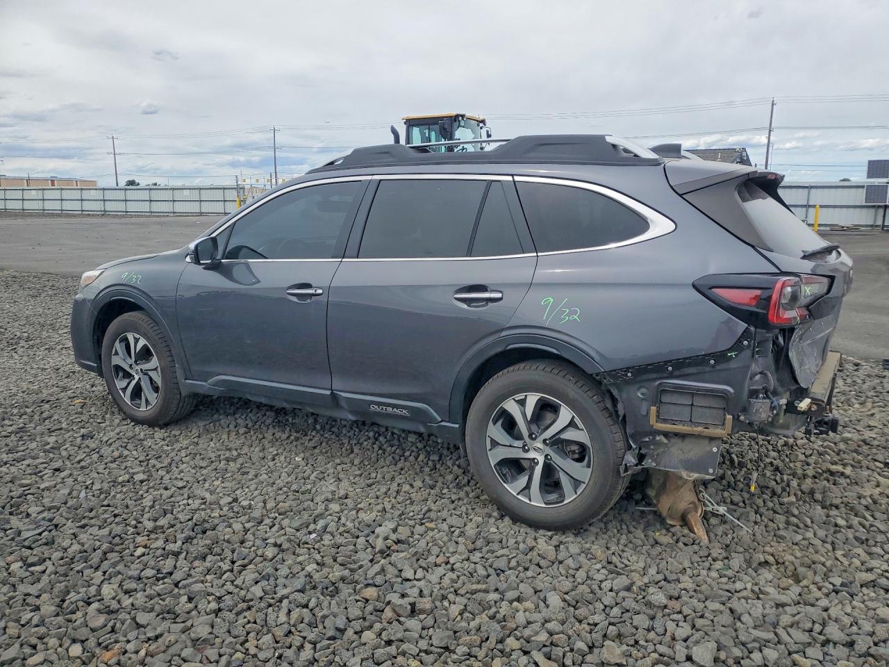 2021 SUBARU OUTBACK