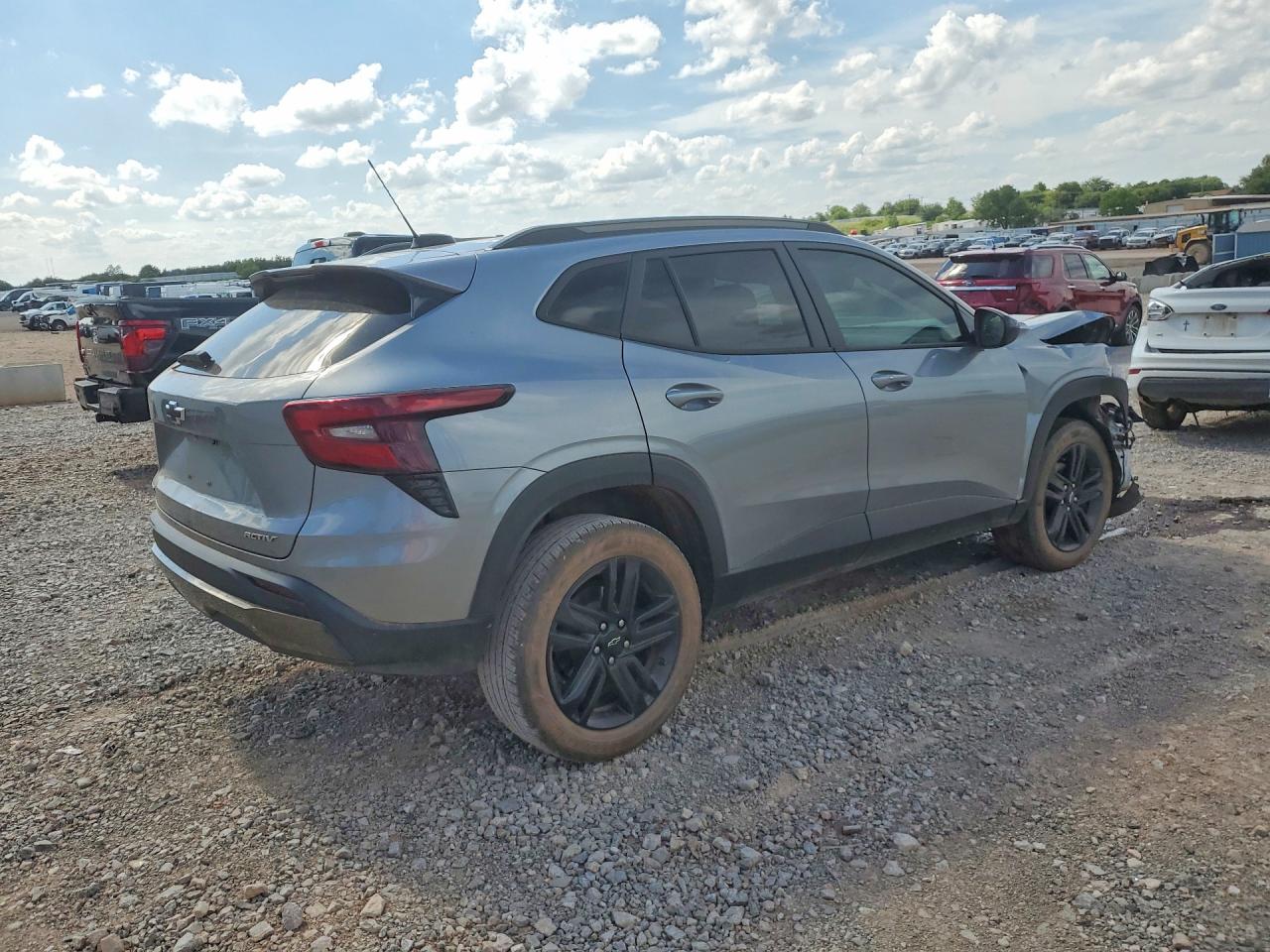 2024 CHEVROLET TRAX