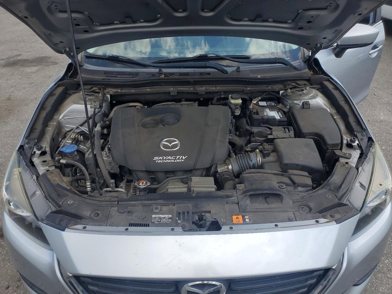 2017 MAZDA 3