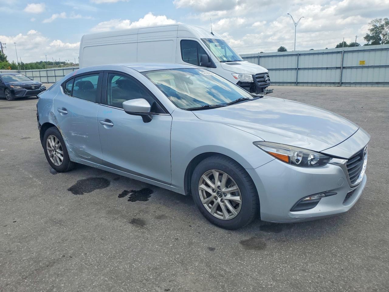 2017 MAZDA 3