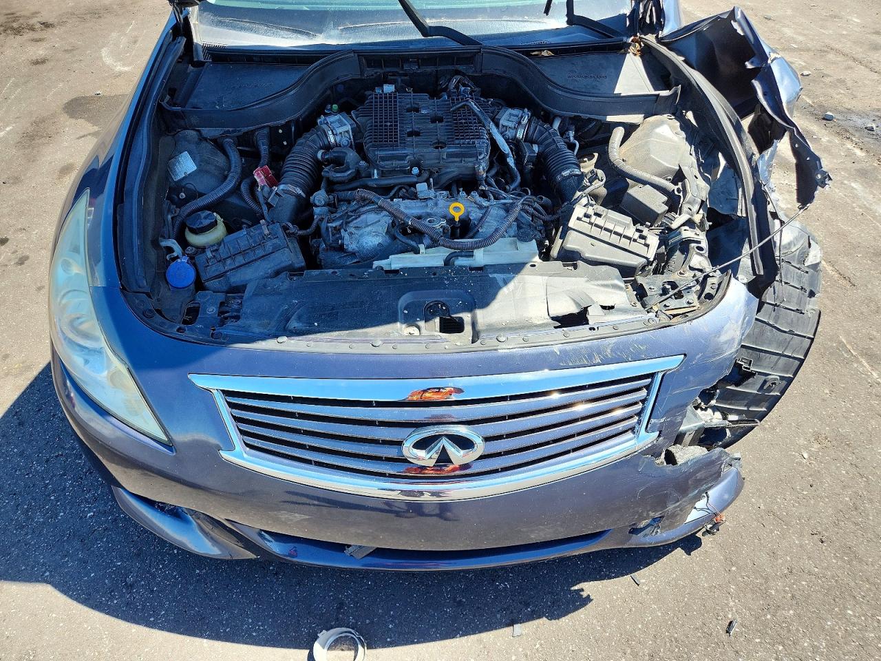 2011 INFINITI G37