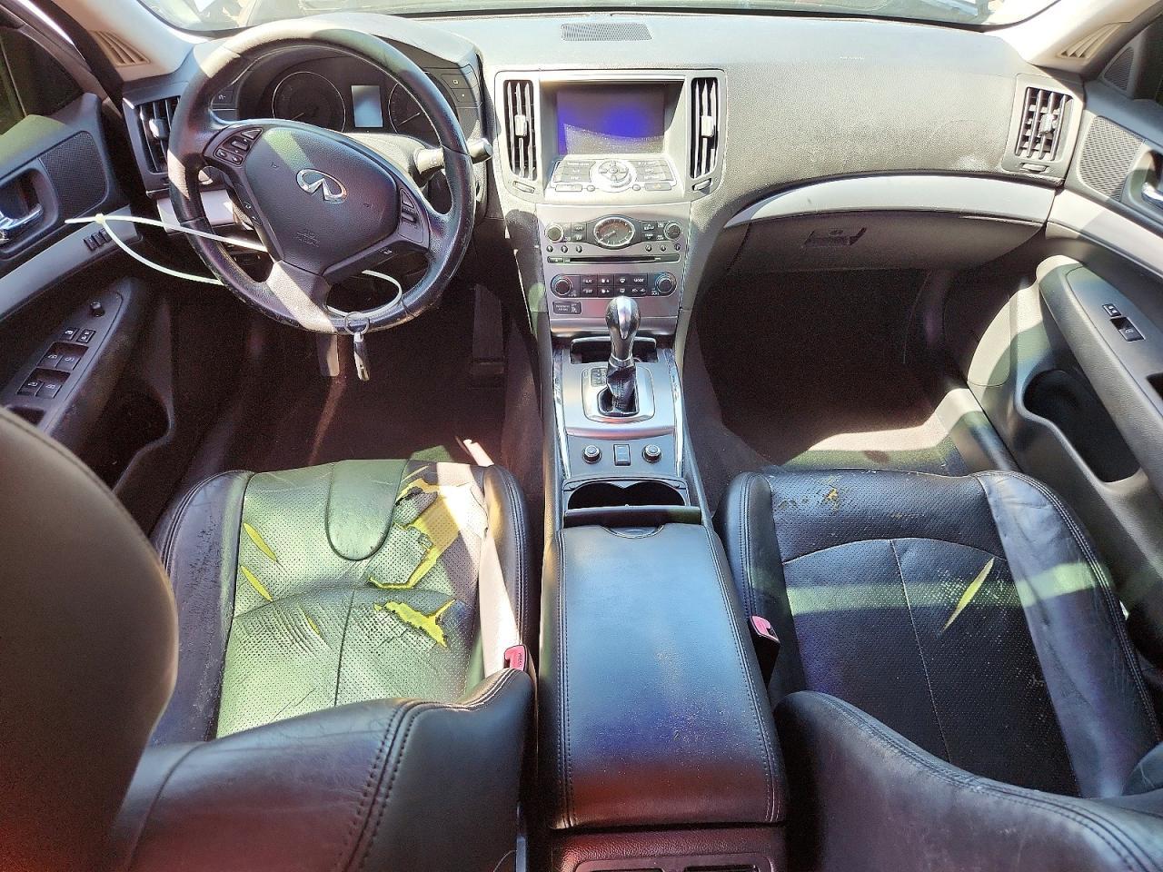 2011 INFINITI G37