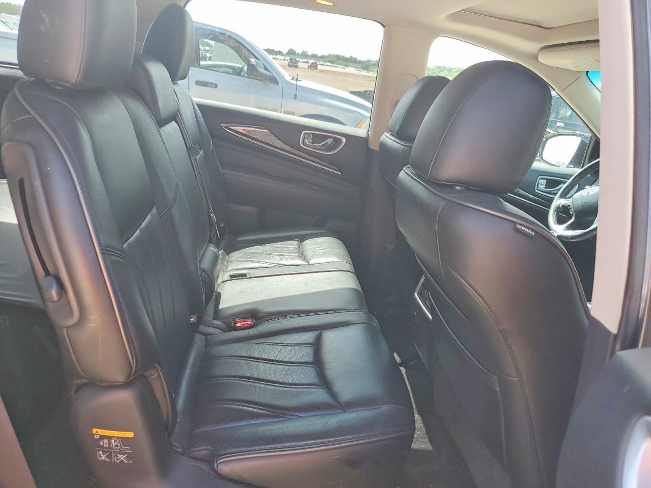 2015 INFINITI QX60