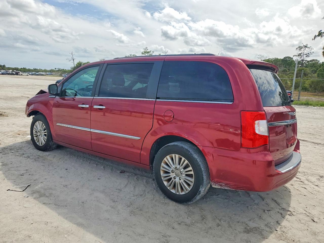 2013 CHRYSLER MINIVAN