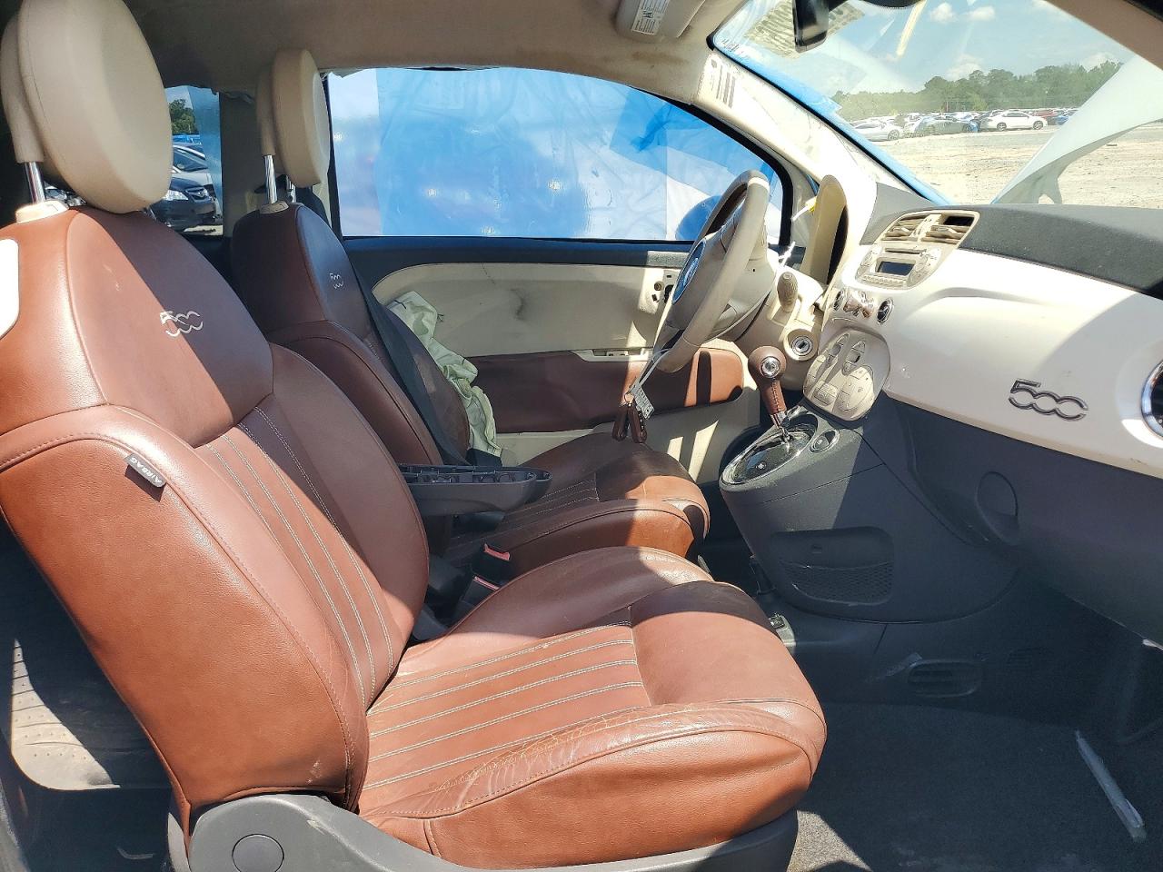 2015 FIAT 500