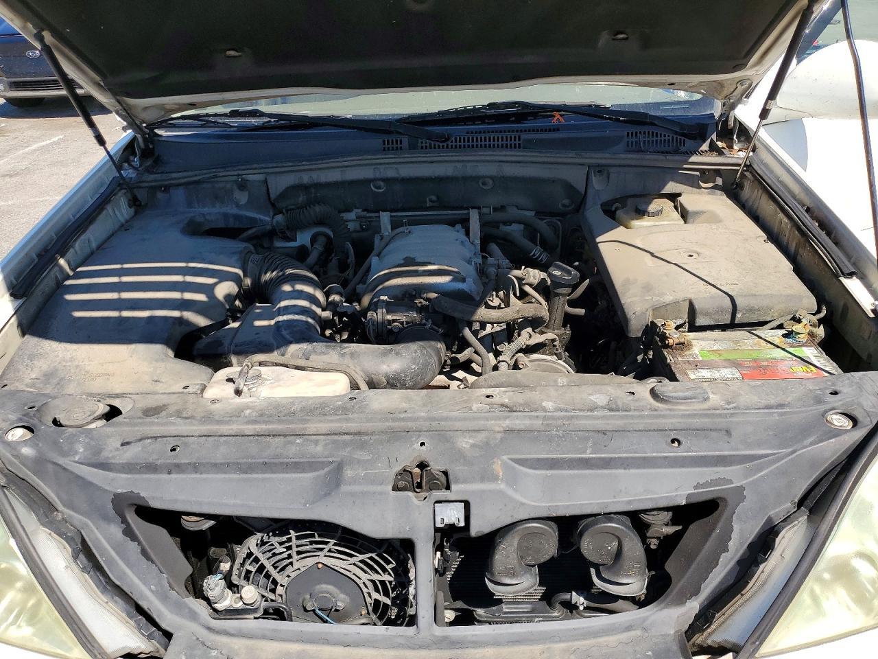 2004 LEXUS GX