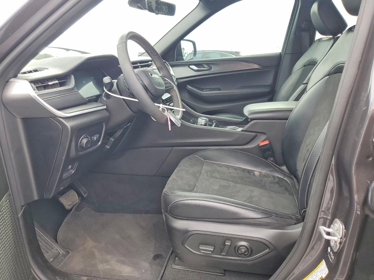 2025 JEEP CHEROKEE