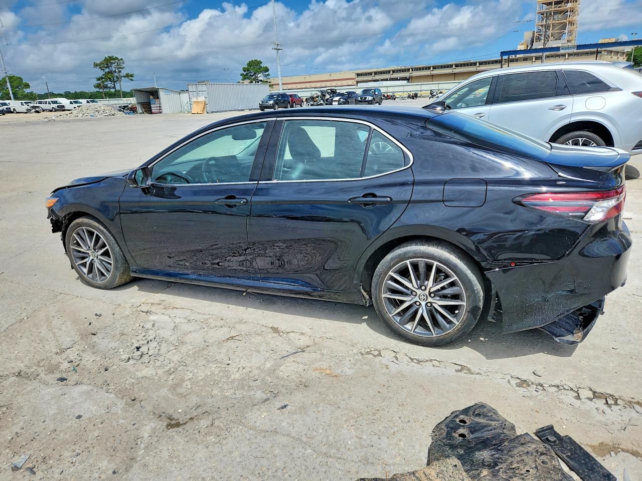 2024 TOYOTA CAMRY