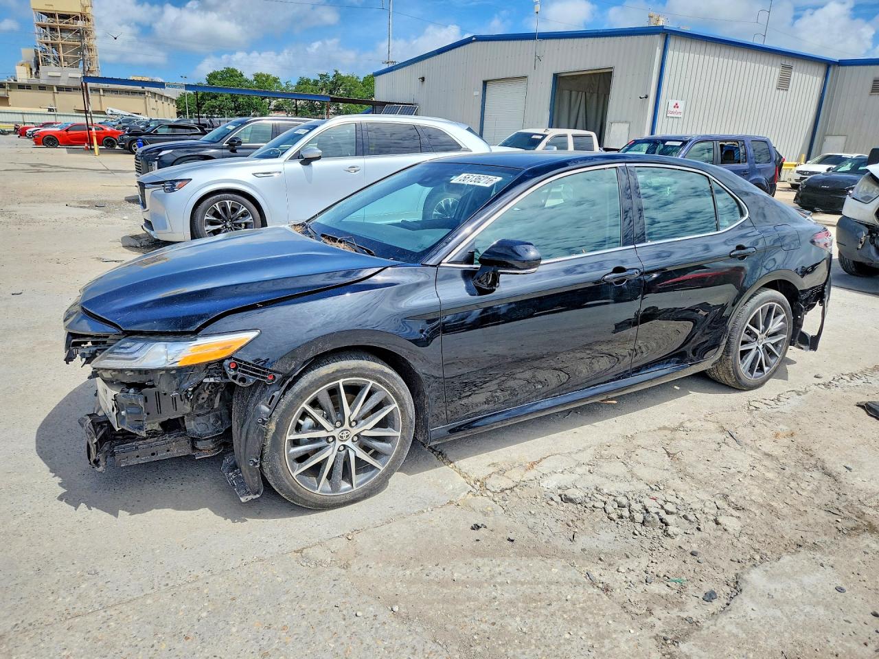 2024 TOYOTA CAMRY
