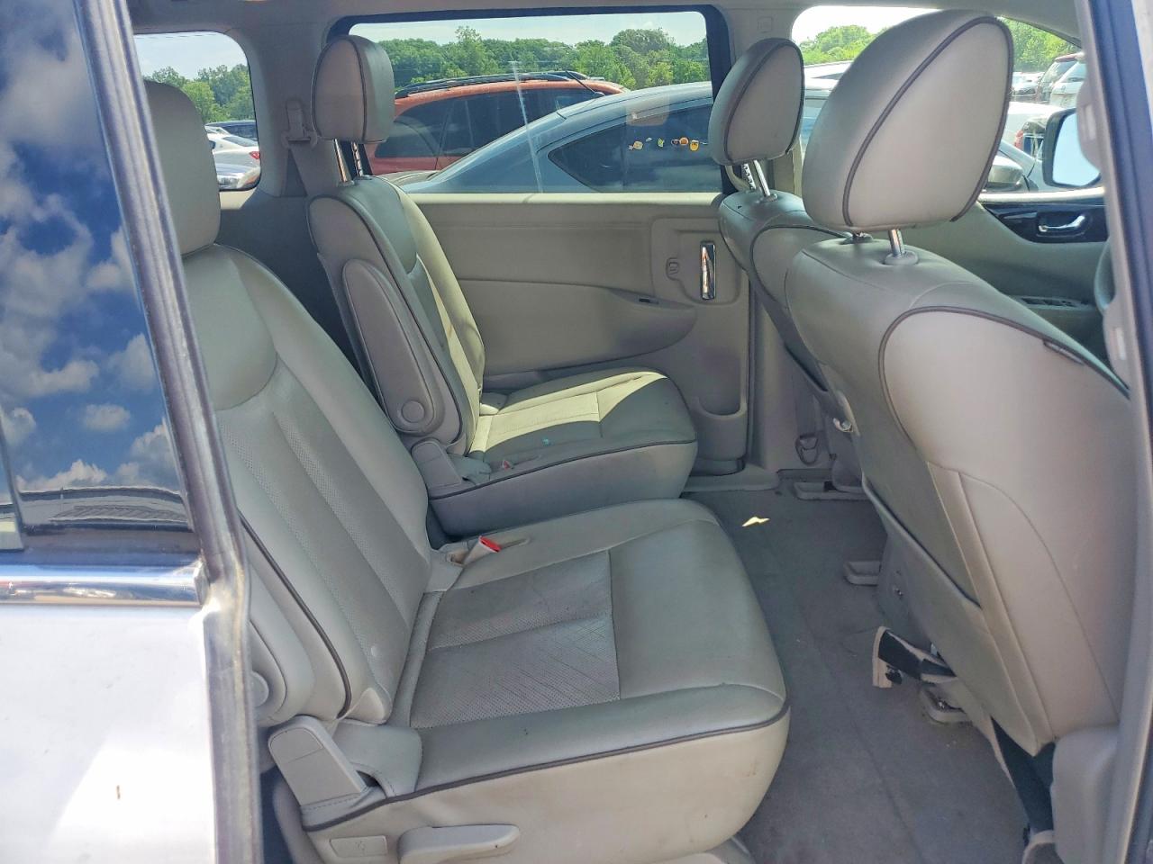 2015 NISSAN QUEST