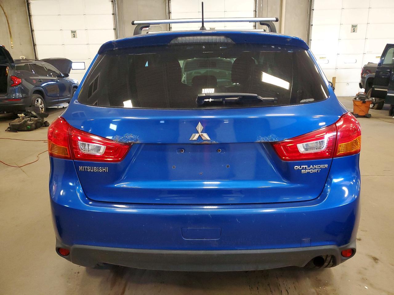 2015 MITSUBISHI OUTLANDER