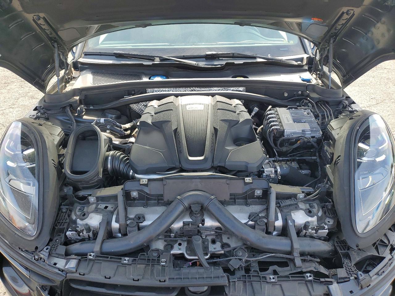 2023 PORSCHE MACAN