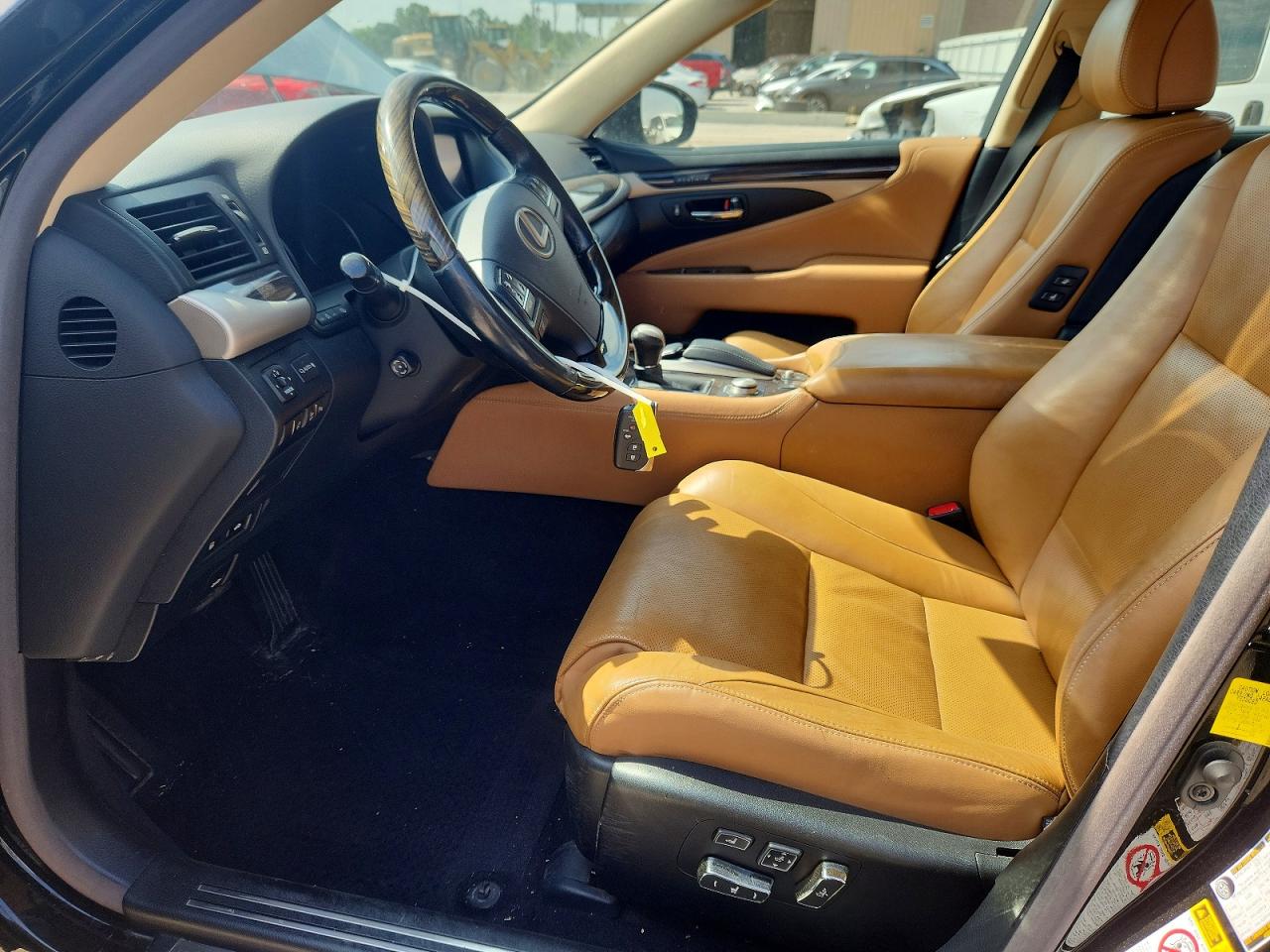 2014 LEXUS LS460