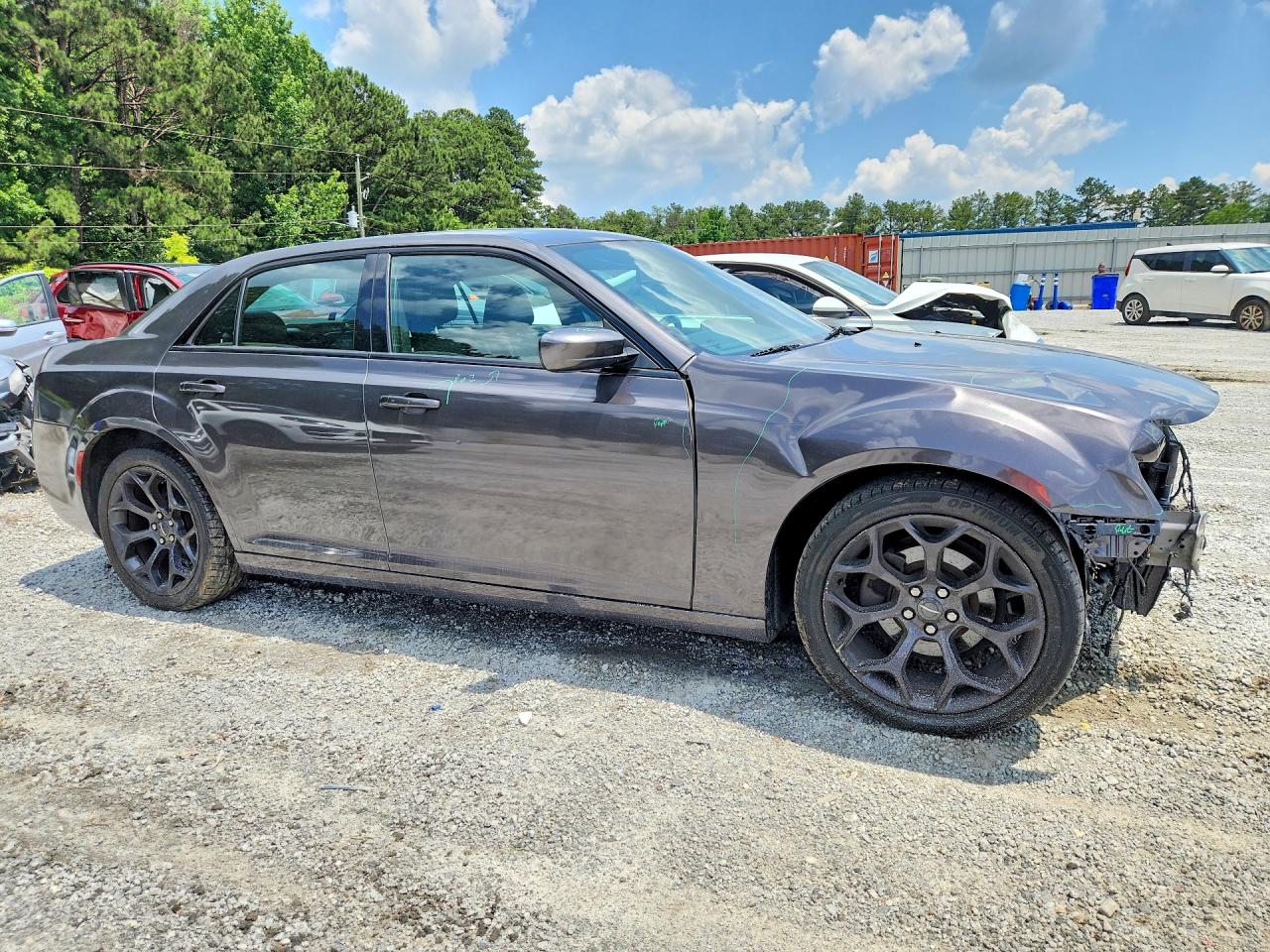 2019 CHRYSLER 300