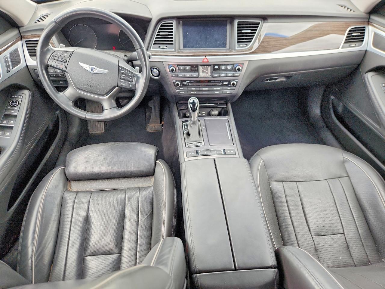 2016 HYUNDAI GENESIS