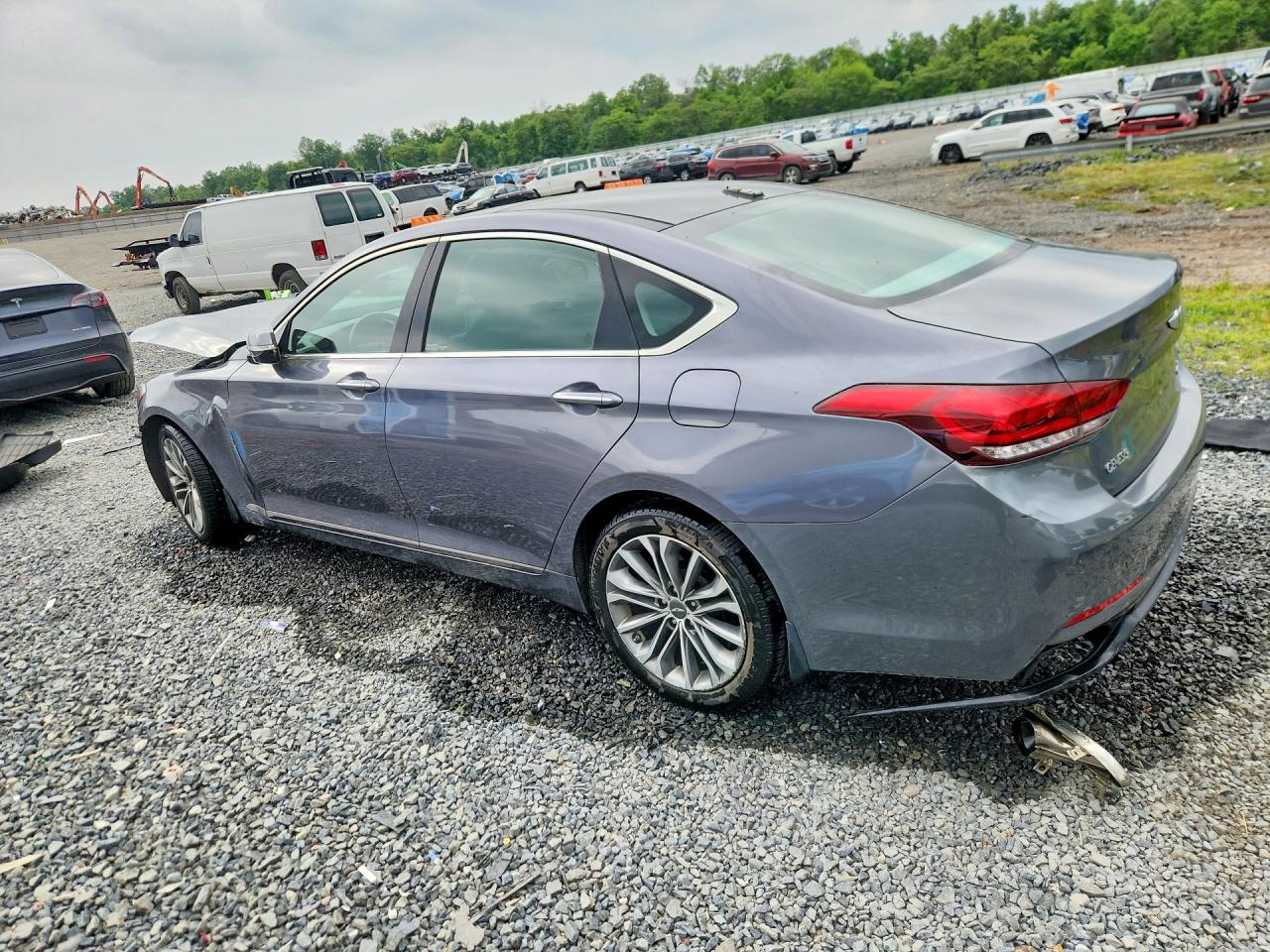 2016 HYUNDAI GENESIS
