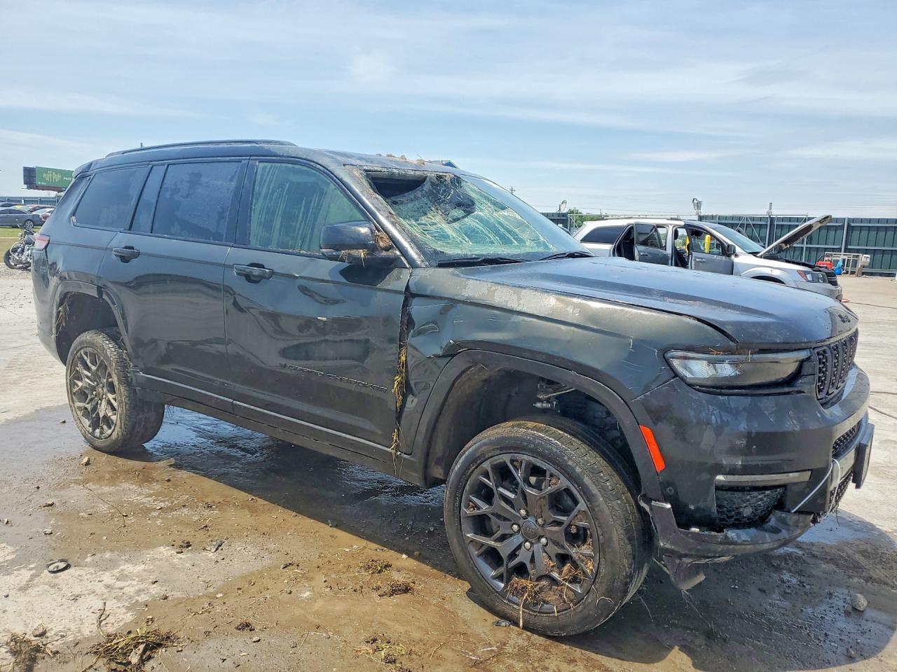 2024 JEEP CHEROKEE