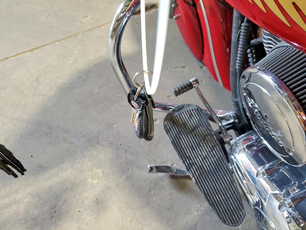 2014 INDIAN MOTORCYCLE CO. MOTORCYCLE