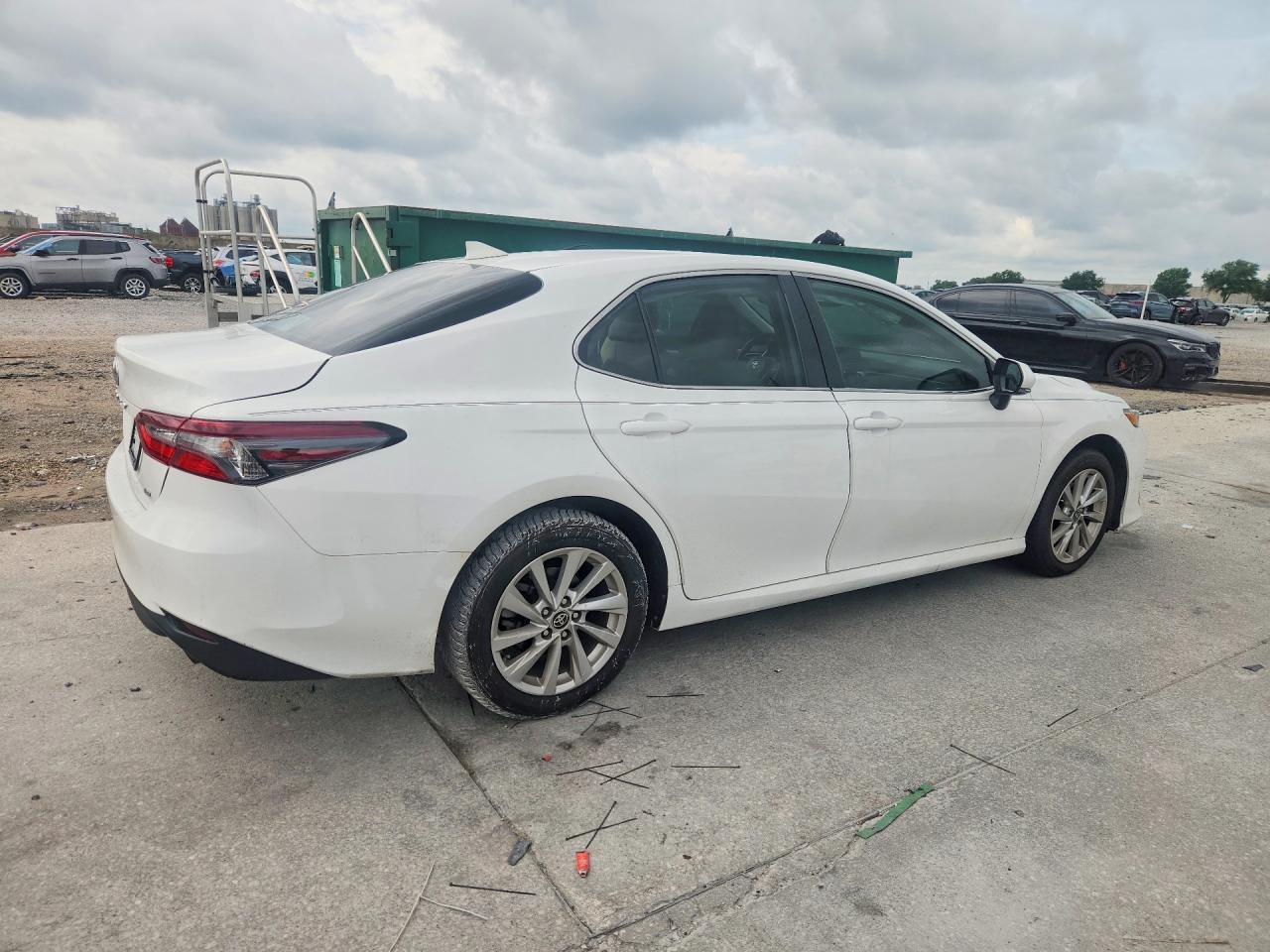 2024 TOYOTA CAMRY
