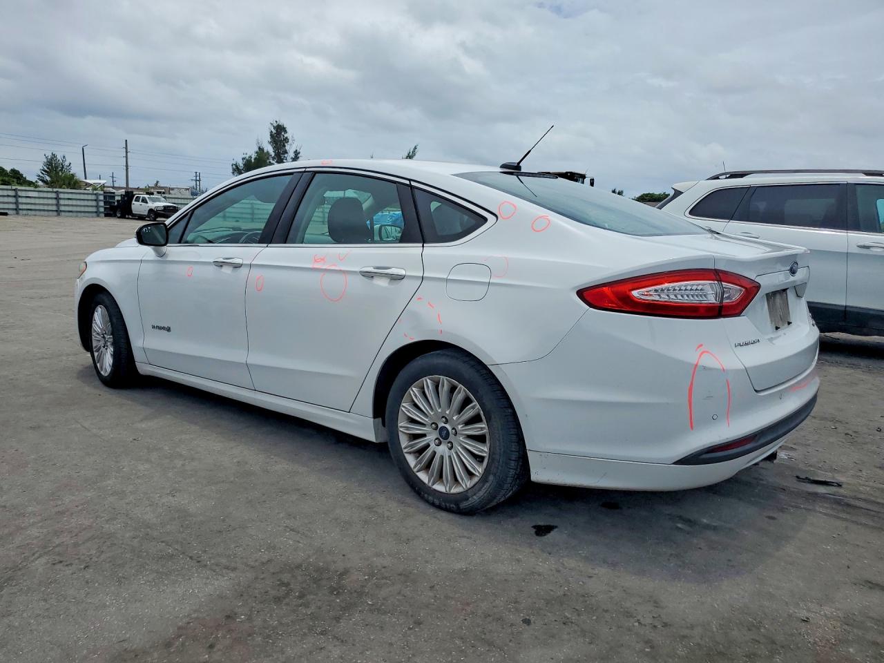 2016 FORD FUSION