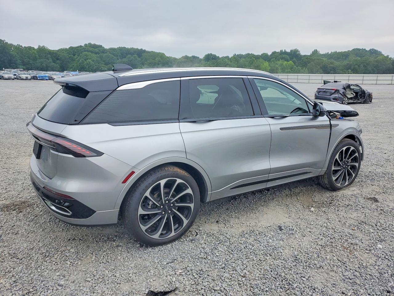2025 LINCOLN NAUTILUS