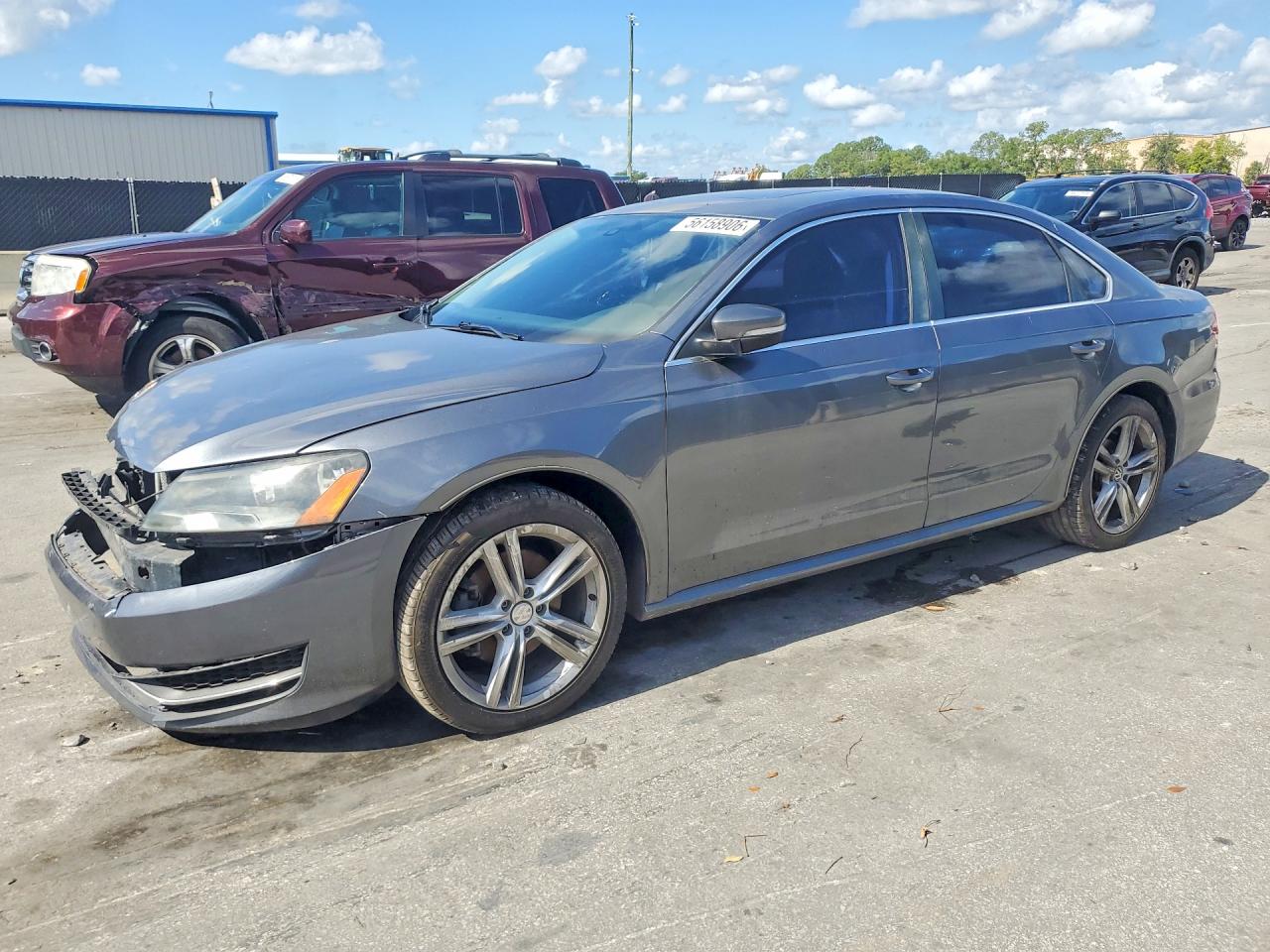 2014 VOLKSWAGEN PASSAT