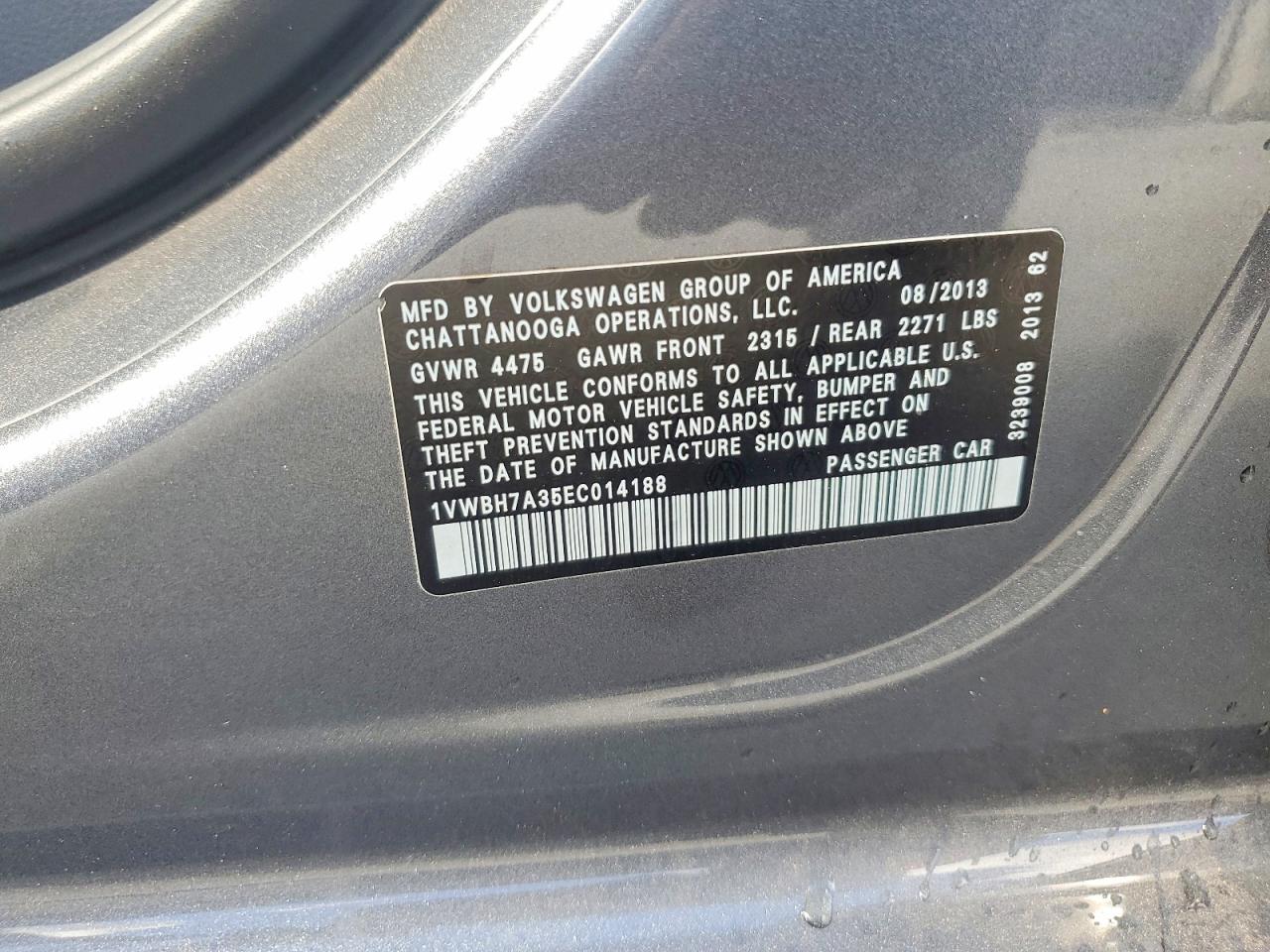 2014 VOLKSWAGEN PASSAT