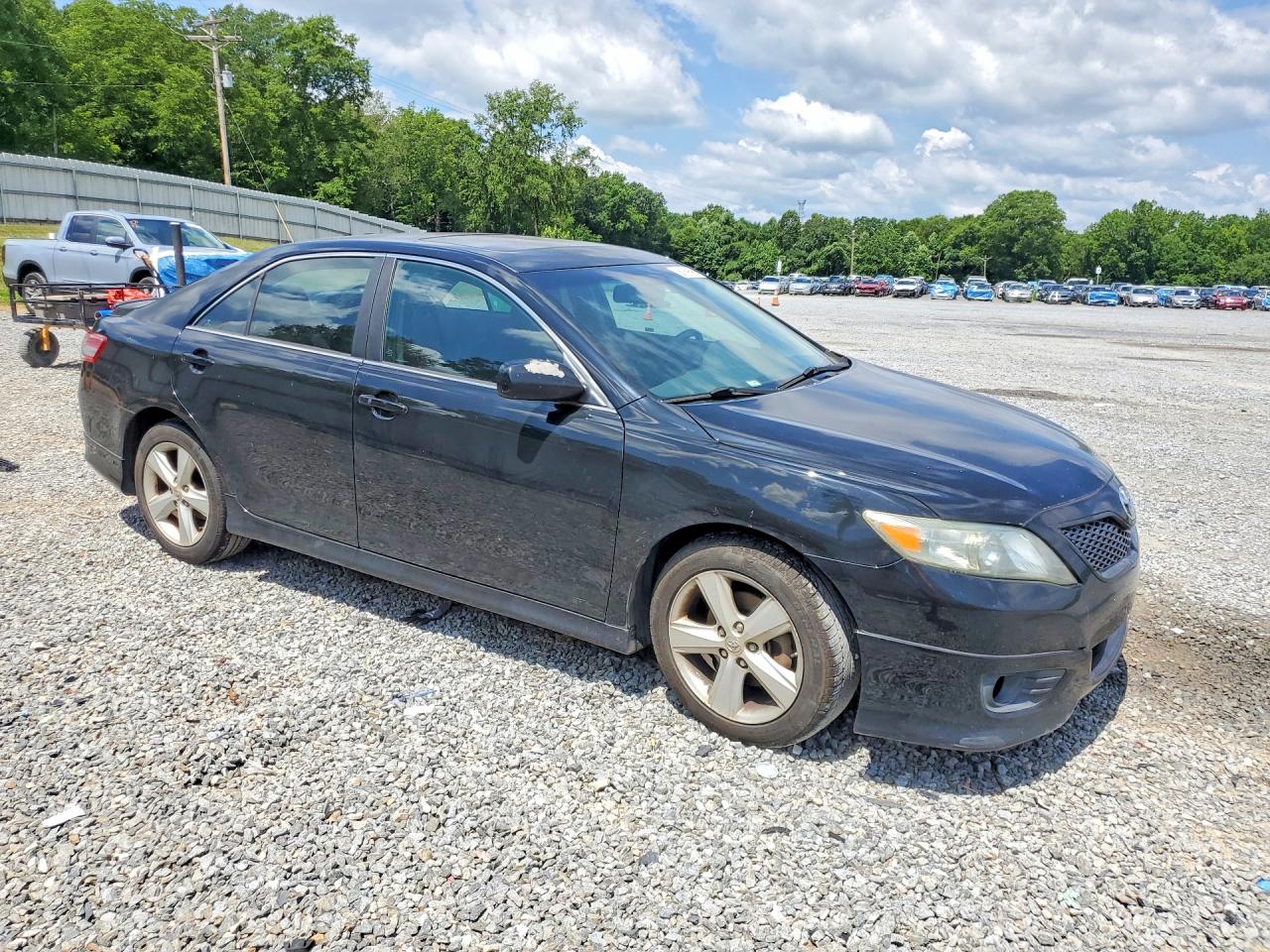 2011 TOYOTA CAMRY