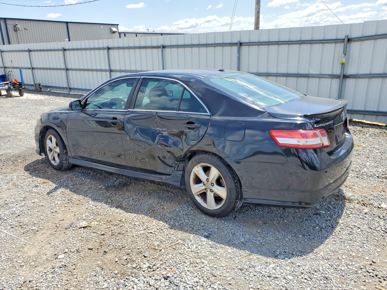 2011 TOYOTA CAMRY