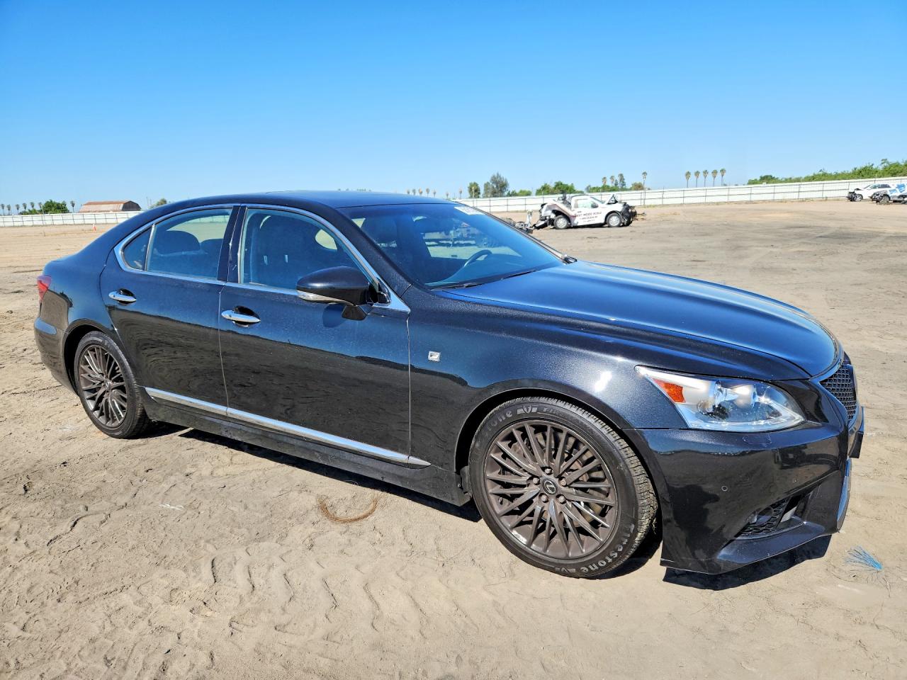 2017 LEXUS LS460