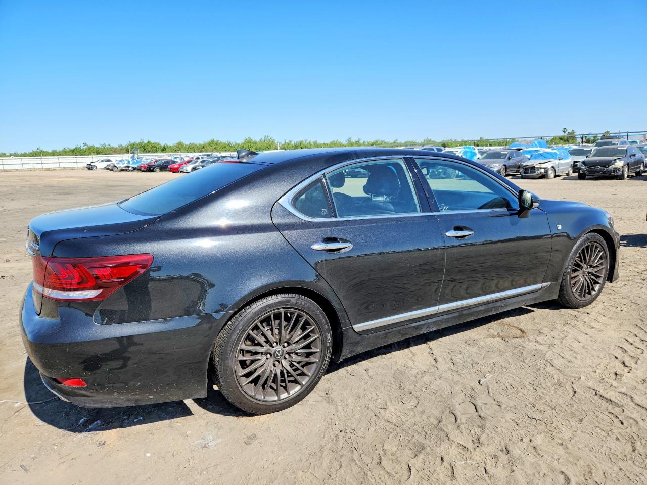 2017 LEXUS LS460