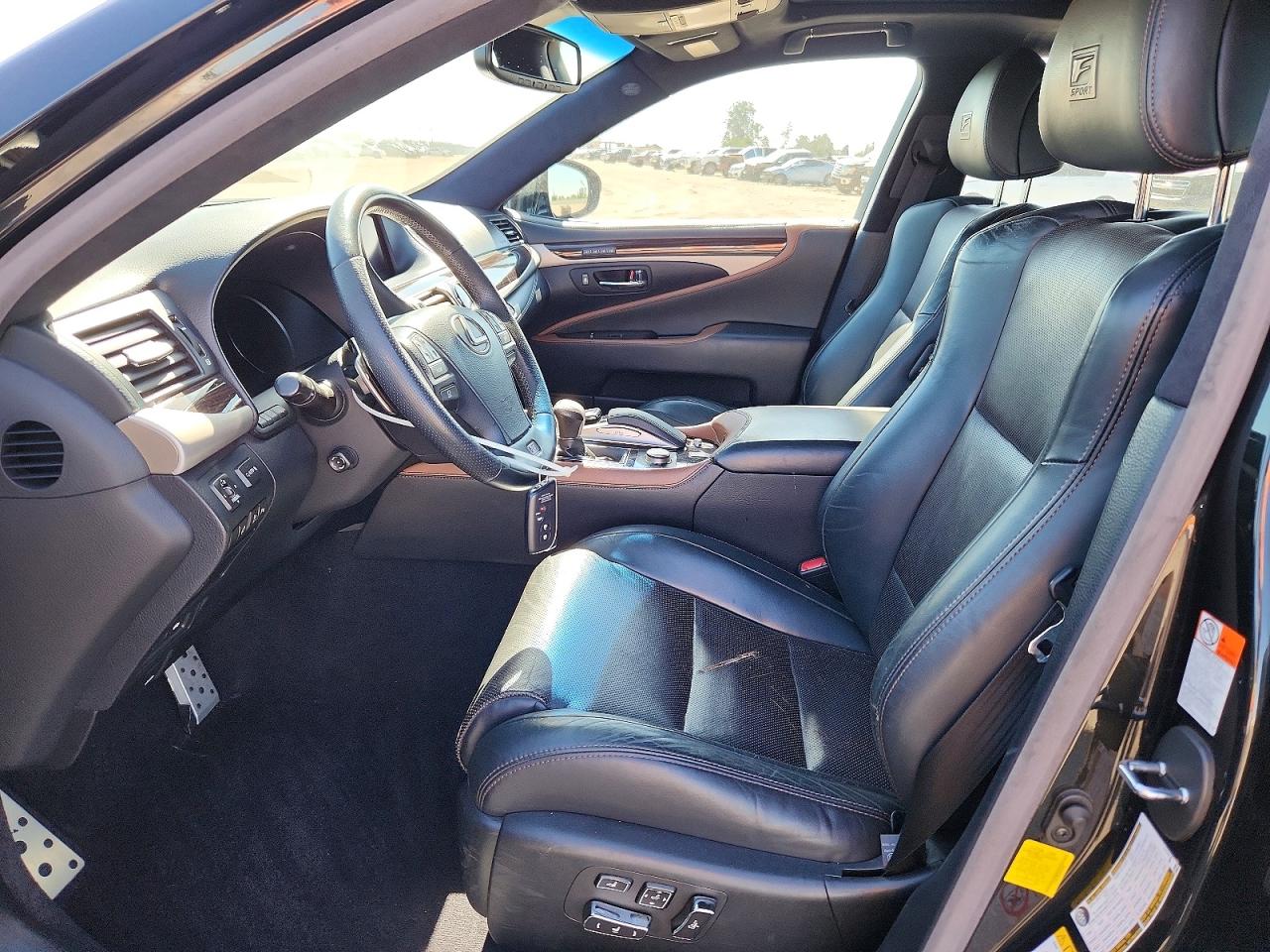 2017 LEXUS LS460