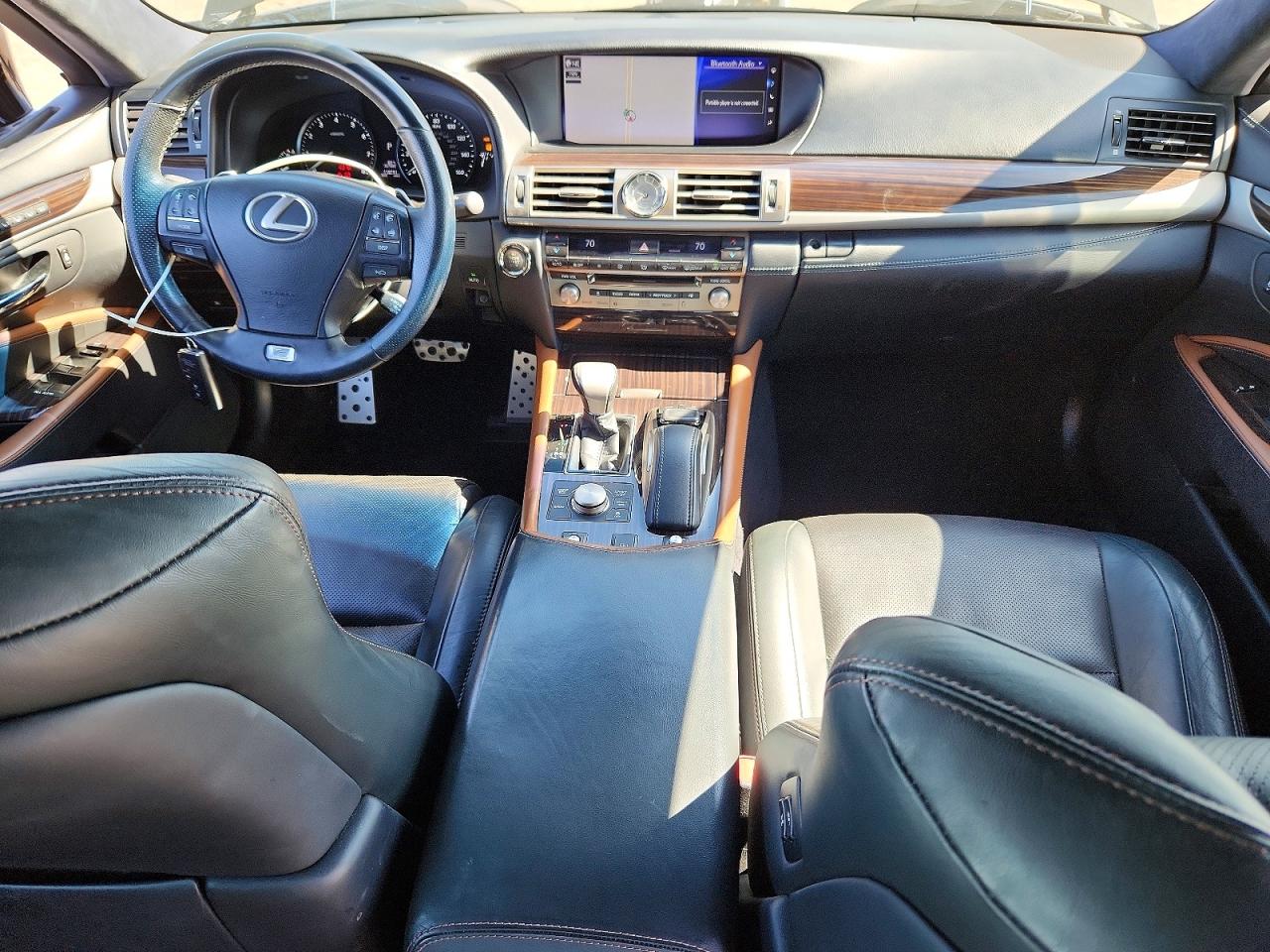2017 LEXUS LS460