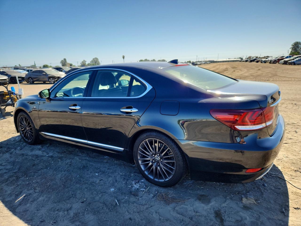 2017 LEXUS LS460