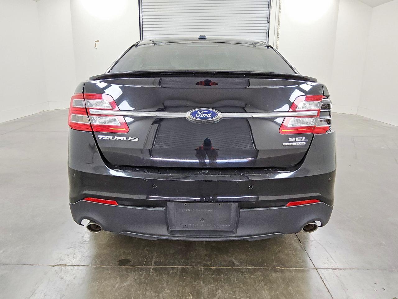 2016 FORD TAURUS