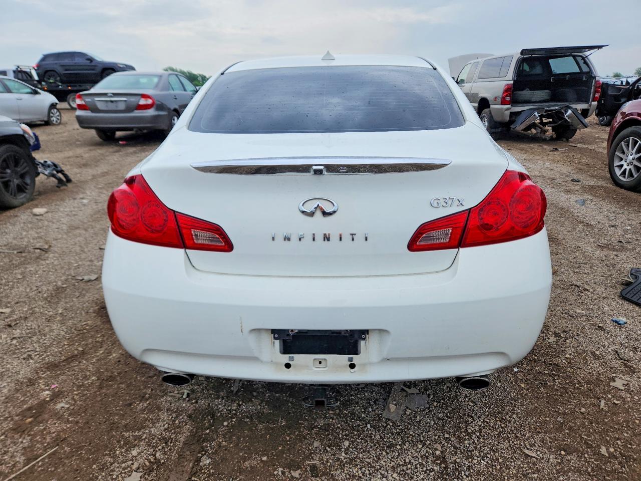 2009 INFINITI G37