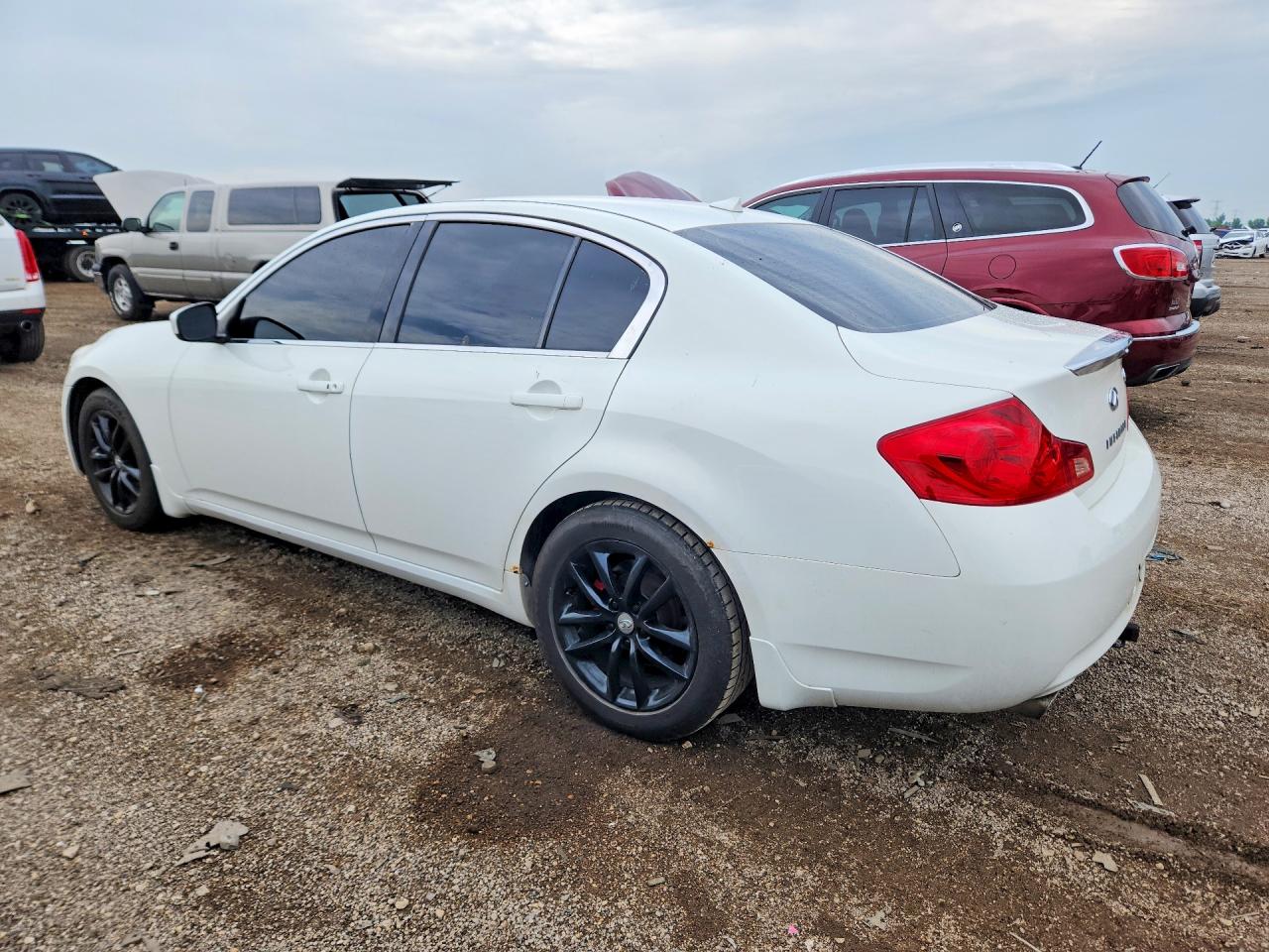 2009 INFINITI G37