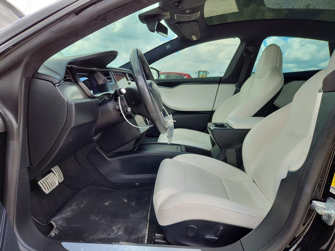 2020 TESLA MODEL S