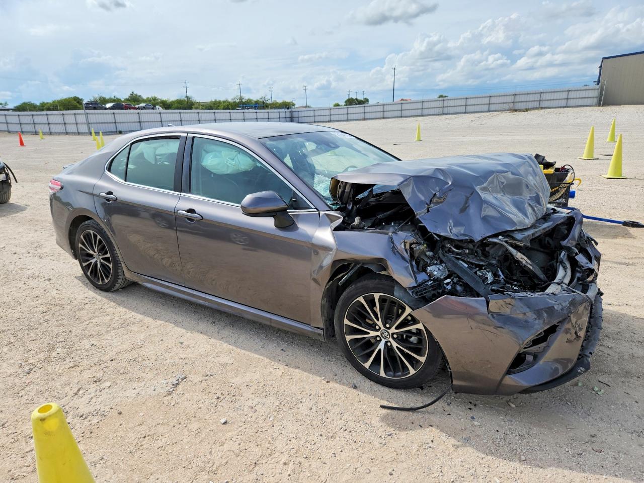 2020 TOYOTA CAMRY